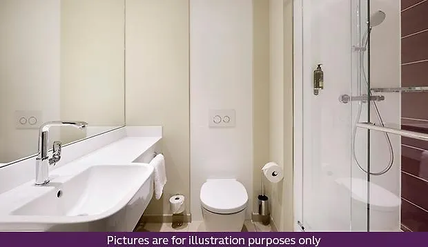 Premier Inn Berlin Airport Отель